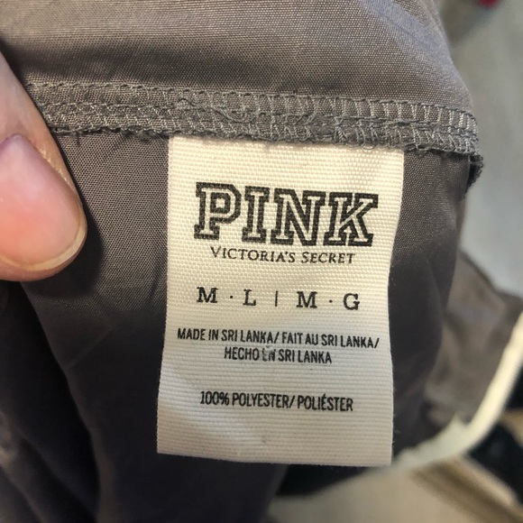 Pink by Victoria’s Secret ladies windbreaker light jacket size medium - Picture 4 of 4